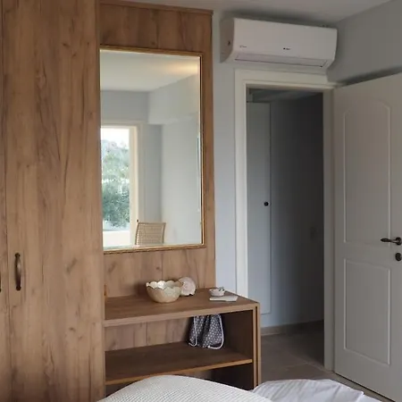 فيلة The Lakehouse *