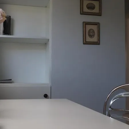 فيلة The Lakehouse بحيرة فولياغميني