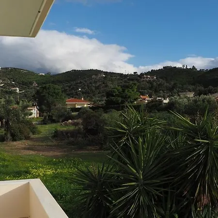Villa The Lakehouse Vouliagmeni Sø