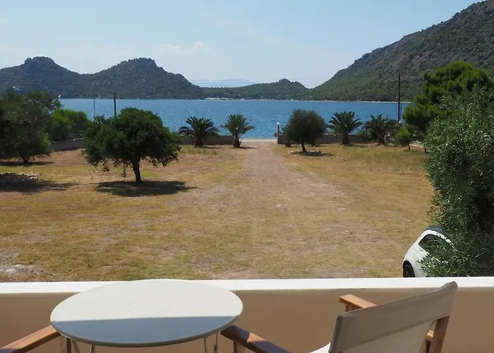 The Lakehouse Limni Vouliagmenis