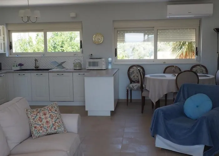 The Lakehouse Βίλα Λίμνη Βουλιαγμάνης