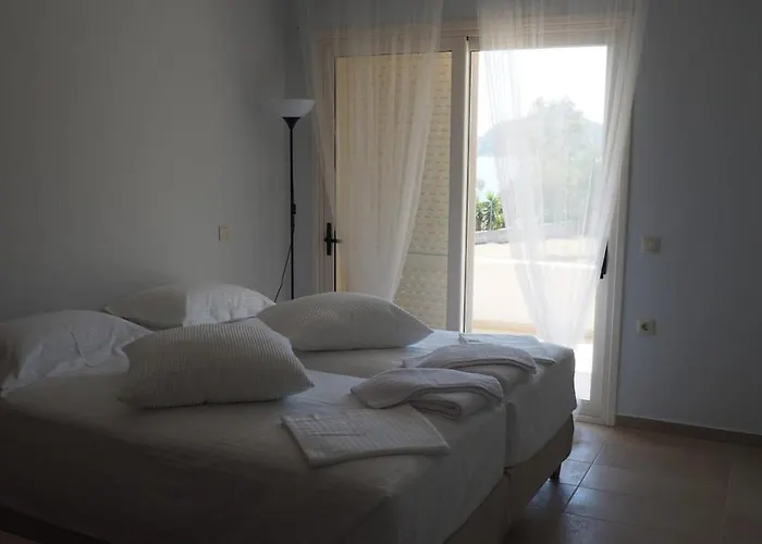 The Lakehouse * Limni Vouliagmenis